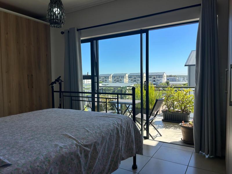 1 Bedroom Property for Sale in Sandown Western Cape